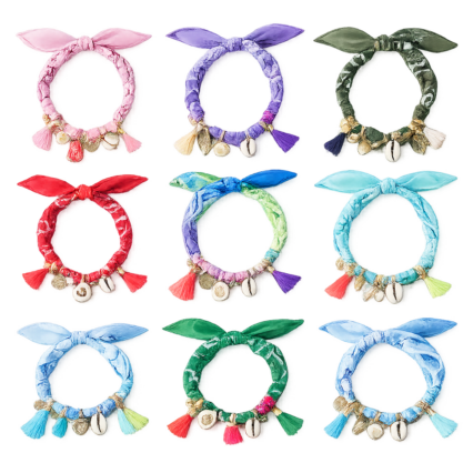 Collana a bandana regolabile con charms vari colori